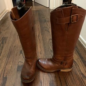 Steve Madden brown leather engineer boots